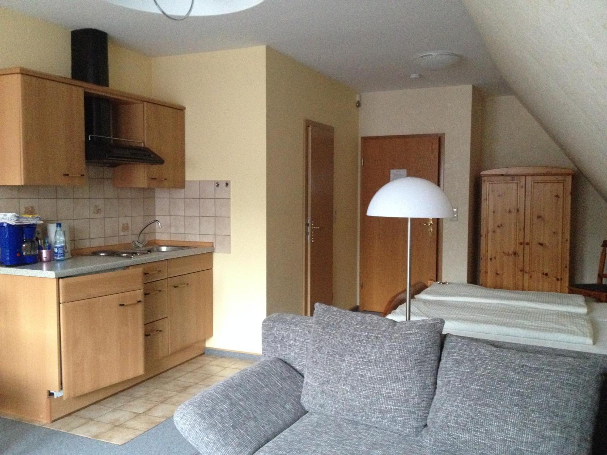 Apartment Hillmer Биспинген Екстериор снимка